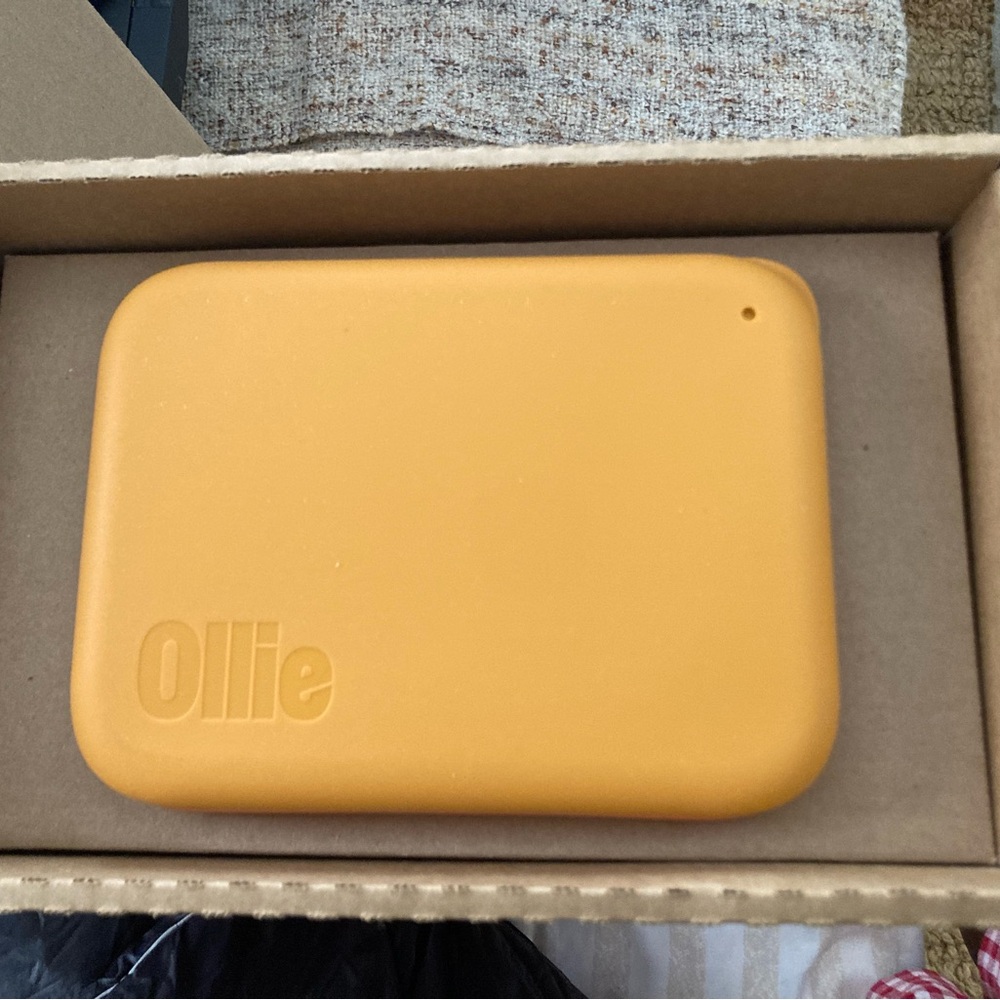 Ollie Yellow bamboo fiber & Silicone food Case - Picture 2 of 6